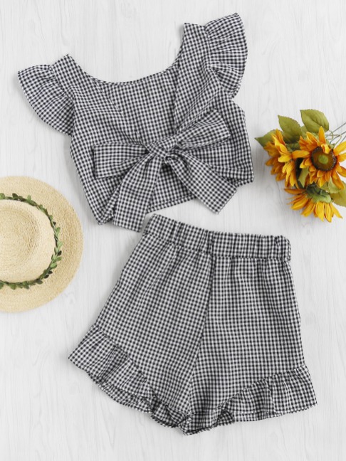 https://fr.romwe.com/Gingham-Frill-Trim-Bow-Tie-Back-Top-With-Shorts-p-237638-cat-687.html